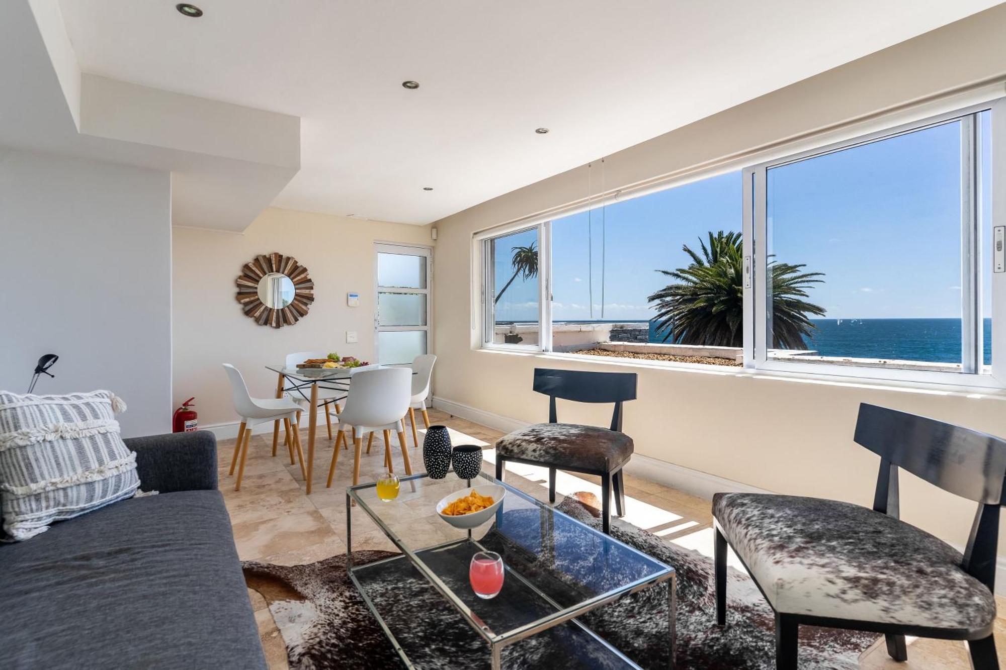 Sunset Cove - With Spectacular Sea Views *